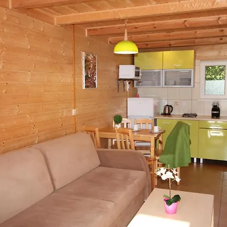 Lodge Pod Lasem Blisko Morza *