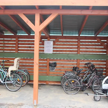 Pod Lasem Blisko Morza 슈투토보