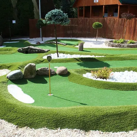 Pod Lasem Blisko Morza 롯지