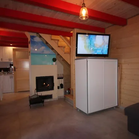 Lodge Pod Lasem Blisko Morza