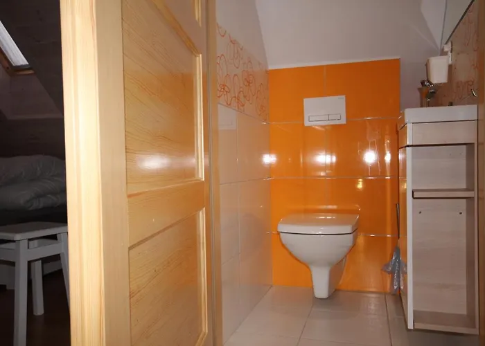 Pod Lasem Blisko Morza *