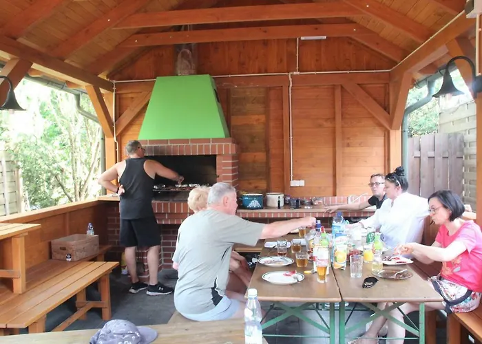 Pod Lasem Blisko Morza Lodge *